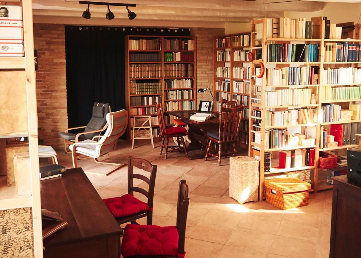 Il Gallo Silvestre - Bed&Books Montecassiano ภายนอก รูปภาพ